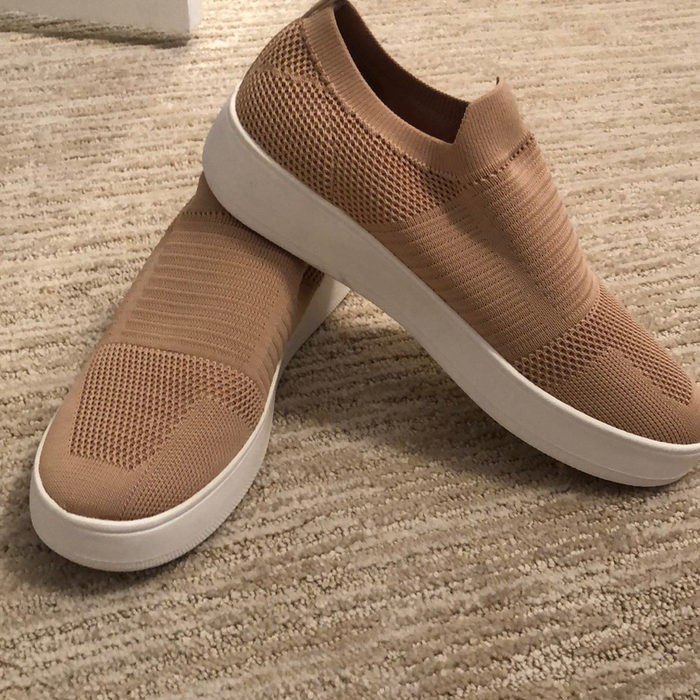 Steve Madden Beale Blush Stretch Slip On Sneakers